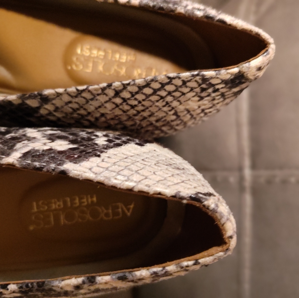 Shoes - Picture 4 of 4